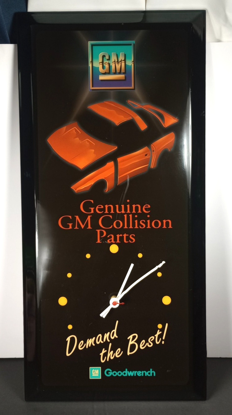 GM CHEVY SHOWROOM DEALERSHIP SIGN CLOCK GENUINE COLLISION PARTS GOODWRENCH